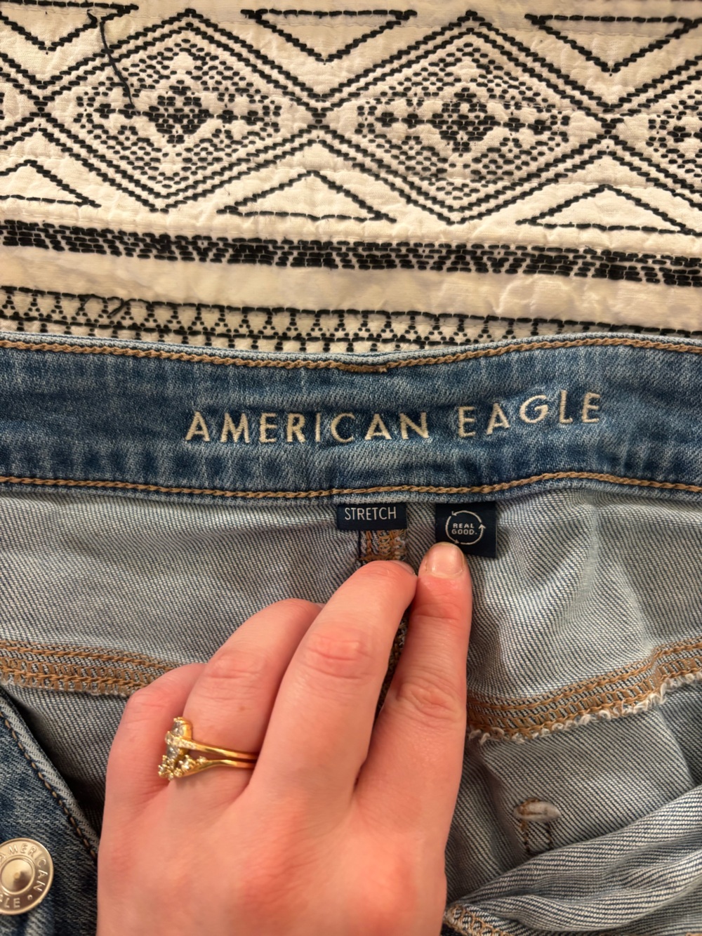 American Eagle Outfitters Light Blue Relaxed Jeans - Picture 2 of 4